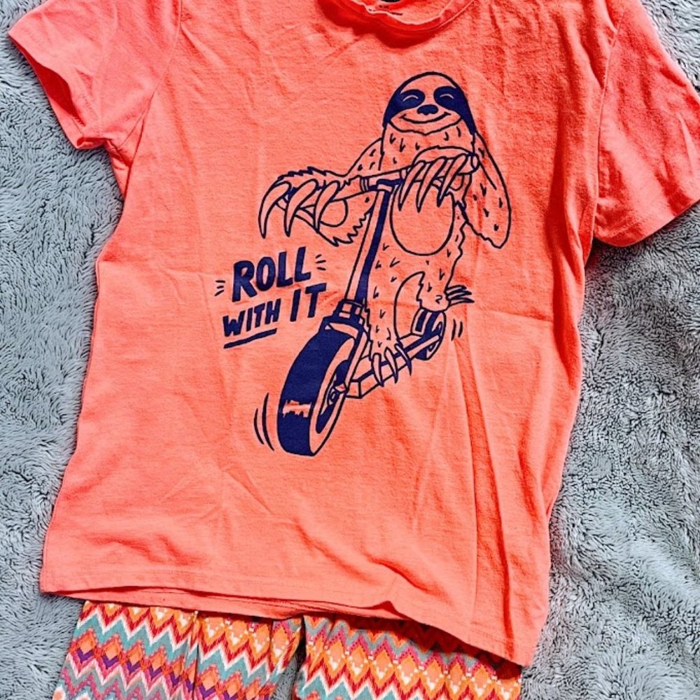 Girls Summer Outfit (Shirt size 8/shorts 7/8)